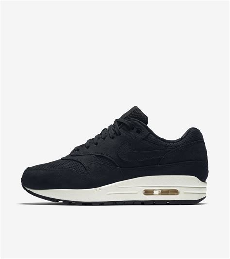 zwart wit nike air max dames|Dames Air Max 1 Schoenen (16) .